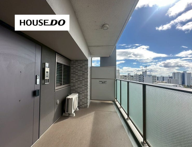 広々バルコニーで洗濯物も沢山干して頂けます!