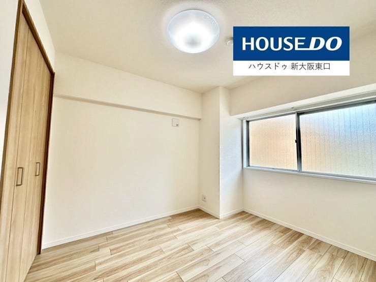 中部屋にも窓があります。