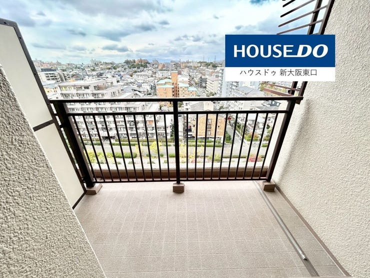 6.4帖寝室の西向きのバルコニーです。