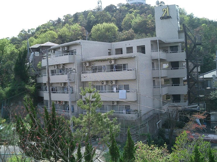 【外観】
◆オーナーチェンジ物件!
◆最上階角部屋です♪
◆南向きバルコニー!陽当りも良好です!