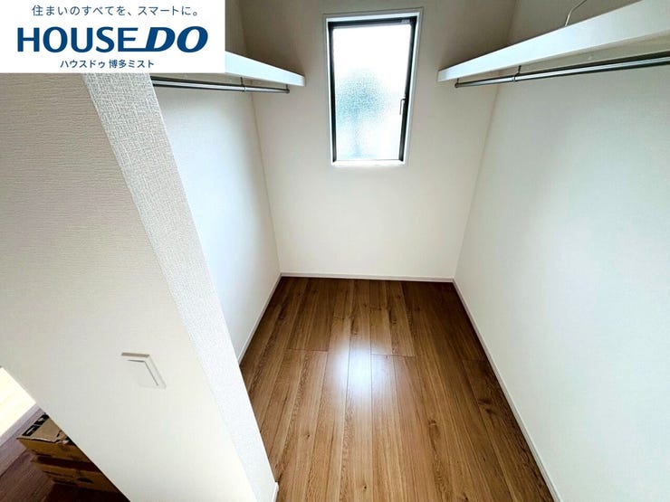 【現地見学会 開催中】実際に現地へ行き、お子様と一緒に小学校までの経路を確認したり、近隣の同施工会社の完成物件へ行き完成後の雰囲気を体感したりといった見学ツアーをしませんか?(3月7日撮影)