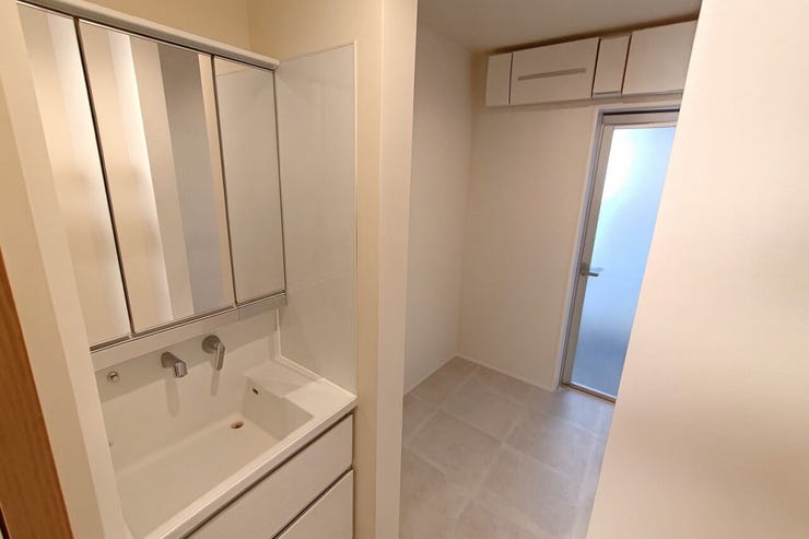 ※空室をイメージしCG加工したものです。
画像は実際の室内写真と間取り図から再現した「室内イメージ」で実際とは多少異なります。