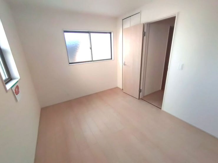 ★2階洋室 6帖北側