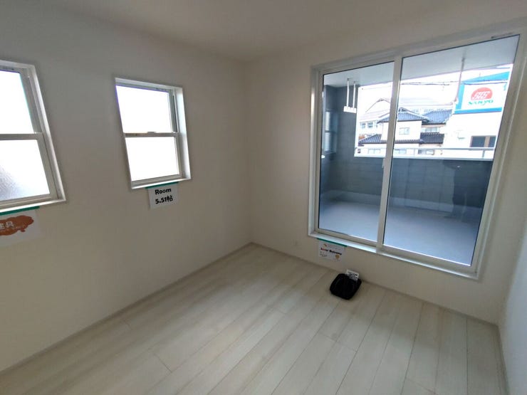 ★2階洋室 5.5帖