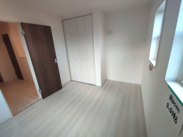 ★2階洋室 5.5帖