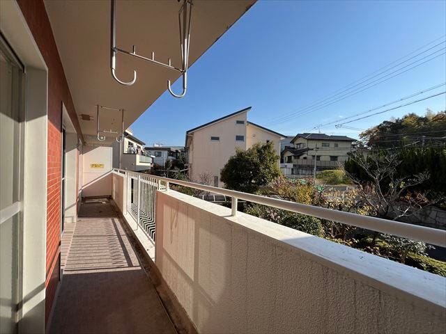 3部屋をバルコニーはゆったりと、洗濯物も気持ちよく干せそうですね。
(2025年12月1日撮影)