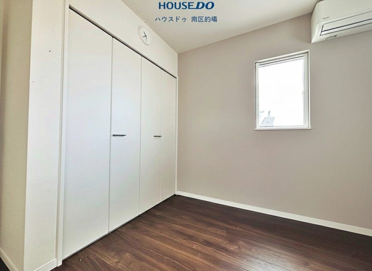 ※居住中のためCGにより家具を消して空室時のイメージを表しています。
全居室に収納があり、お部屋のスペースを有効に活用できます。