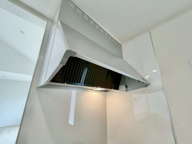 調理中のニオイや煙をしっかり排気。快適な空間を保ちます。