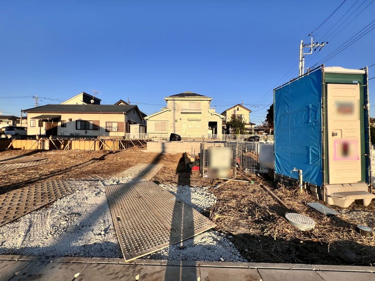 【外観】
梅郷駅徒歩10分圏内♪全17区画(内9棟販売)の大型分譲地♪周辺はスーパー等々生活便利な施設が充実♪