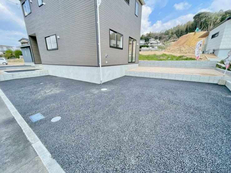 駐車スペースへのアプローチもしやすく、毎日の帰宅がストレスフリーに