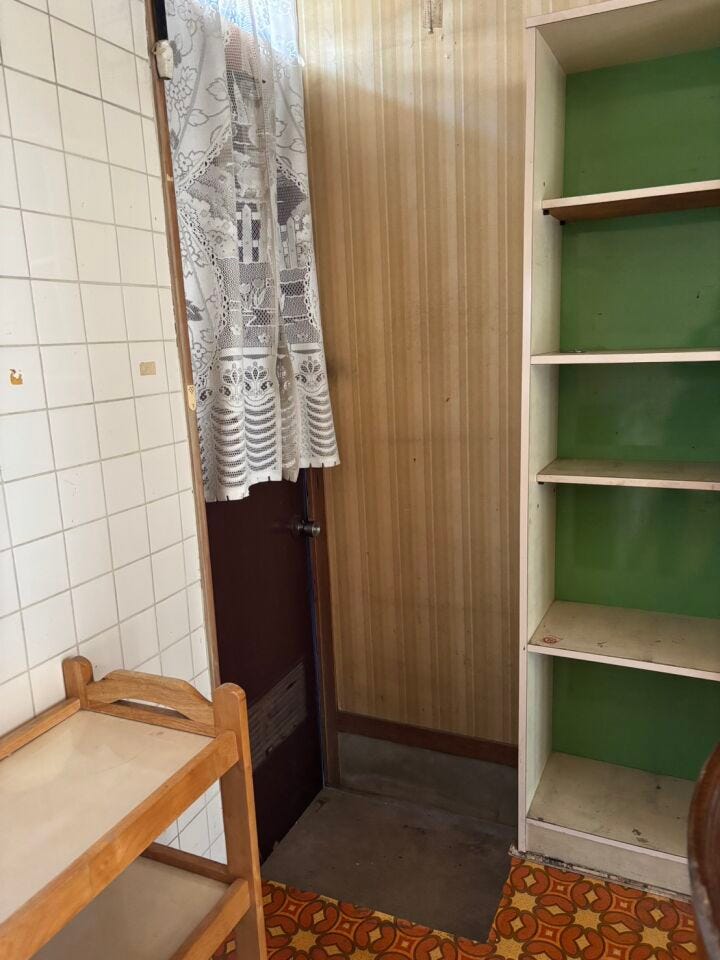 ◆勝手口付きなので、ゴミ出し等に便利ですね