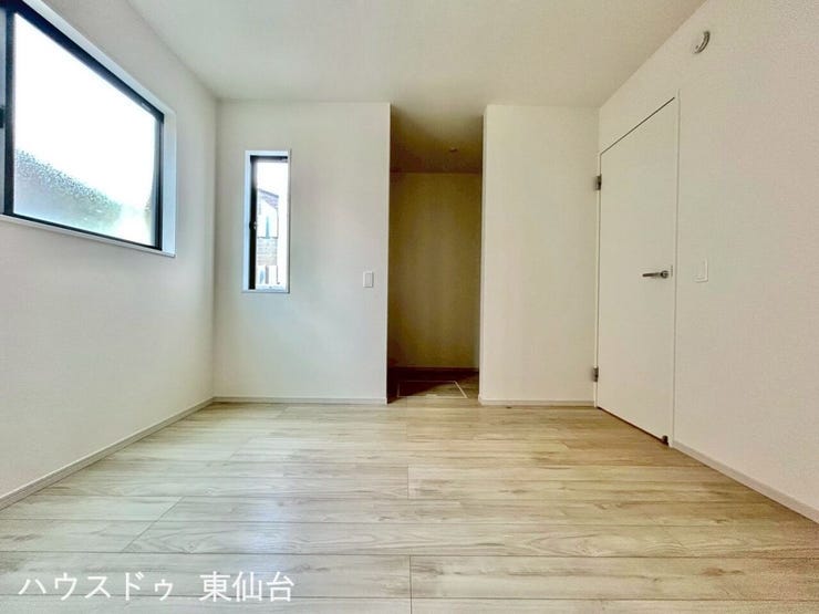 使い勝手の良い間取りで家具の配置がしやすいです