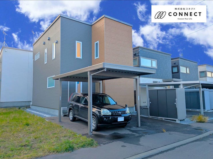 【外観】
令和4年築の3LDK戸建。まだまだ新しく、家事動線の良さと収納力が魅力の住まいです。家族の毎日が“ちょうど良く”過ごせる、住み心地にこだわった一軒です!お気軽にお問い合わせください♪