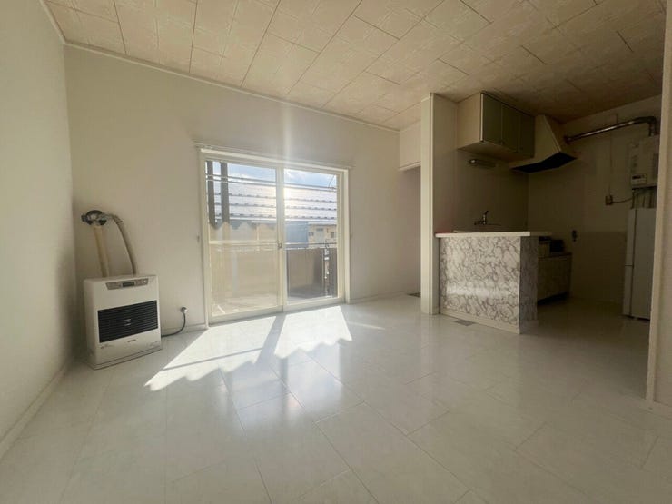 室内(2025年10月)撮影※1LDK
◎現地案内予約受付中!◎
詳細は、ハウスドゥ 八戸下長までお気軽にお問い合わせくださいませ♪