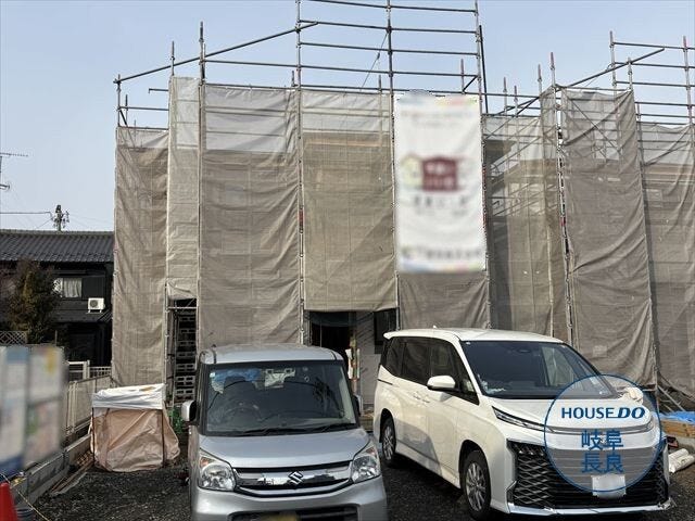 【外観】
名鉄名古屋本線「名鉄岐阜」駅、車で13分
岐阜バス「北消防署前」停、徒歩3分
鷺山小学校、青山中学校