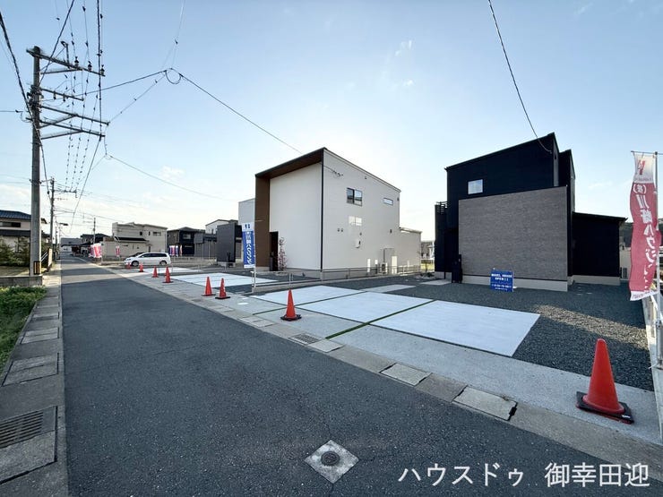 ■□■理想を叶える、新しい暮らしの舞台■□■高いデザイン性と機能性を兼ね備えた住まい。ここで、家族の新しい物語が始まります