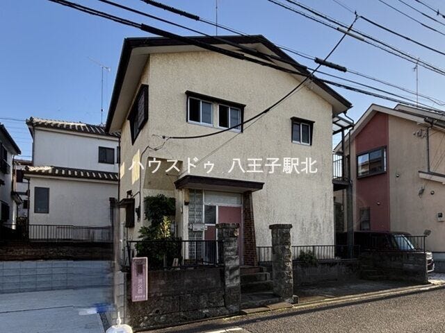 6DKの間取り、駐車は1台可能です。