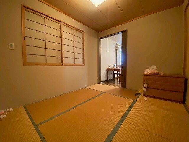 2階6帖和室です♪