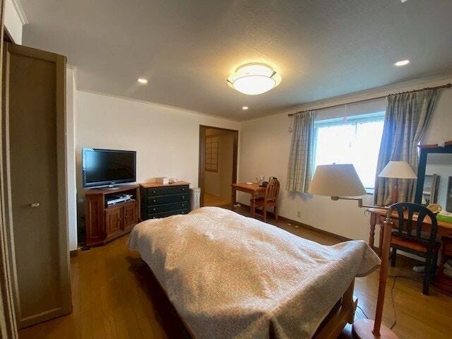 2階東側洋室◎
朝の優しい日差しが気持ちよさそうです♪