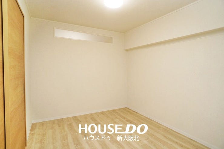 ■廊下に面した洋室6帖
■子供部屋や寝室などにお使いいただける洋室が2部屋ございます!