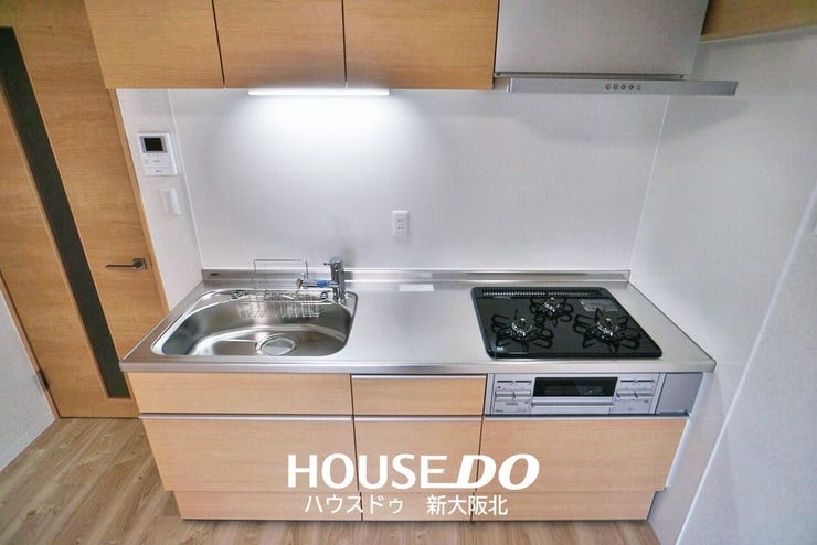 ■上下収納つきのシステムキッチン!
■散らかりがちなキッチンツールもスッキリと収納できます!