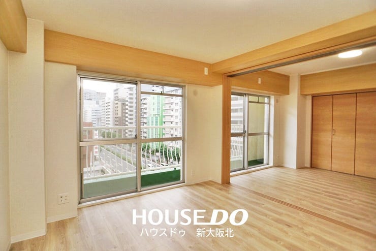 ■リビングに面したお部屋は、扉を開ければ広々としたリビングとしてお使いいただけます!
■ご家族の人数やライフスタイルに合わせてお部屋の用途を使い分けていただくことができますよ!