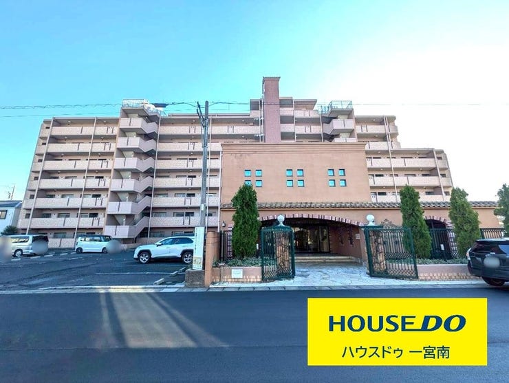 【外観】
地上8階建てのマンションです!