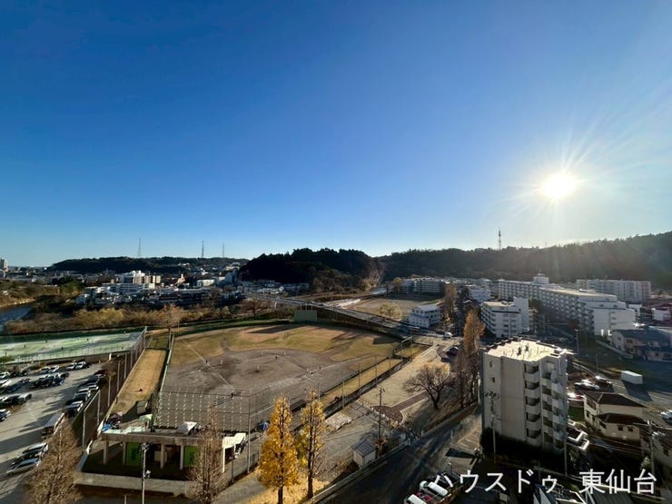 バルコニーからの眺望はこちら開放感のあるパノラマが広がります!