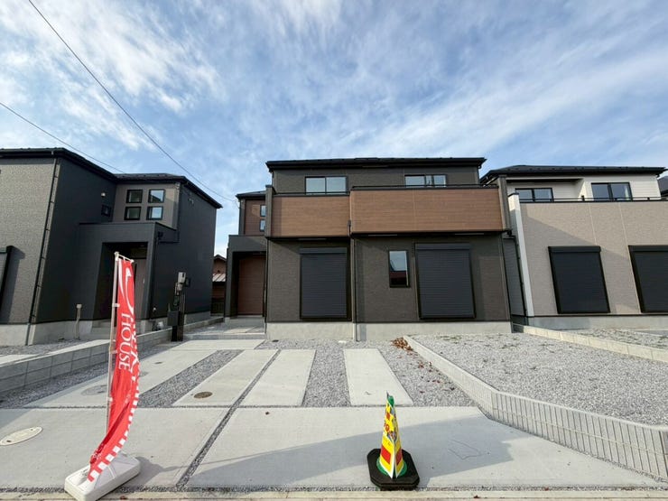 ◇ご案内方法◇
ご来店いただかなくても、現地待ち合わせ・自宅、最寄りまでの送迎サービスで柔軟に対応!周辺環境や他にも見たい物件もあわせてご案内できます!