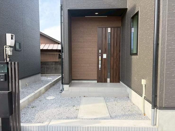 ◇ご来店方法◇
ナビで「ハウスドゥさいたま北宿通り」で検索♪
ローソンストア100に駐車場に4台駐車可能!
手ぶらでOK!キッズスペース完備でお子様ずれでも問題なし!