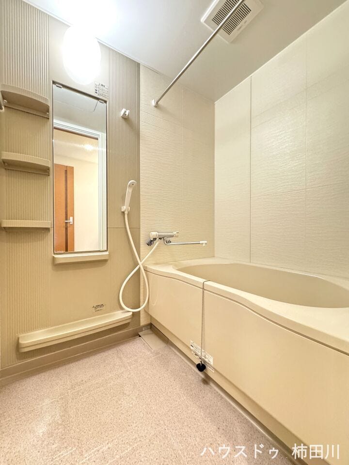 ソレイユノーブル5号室