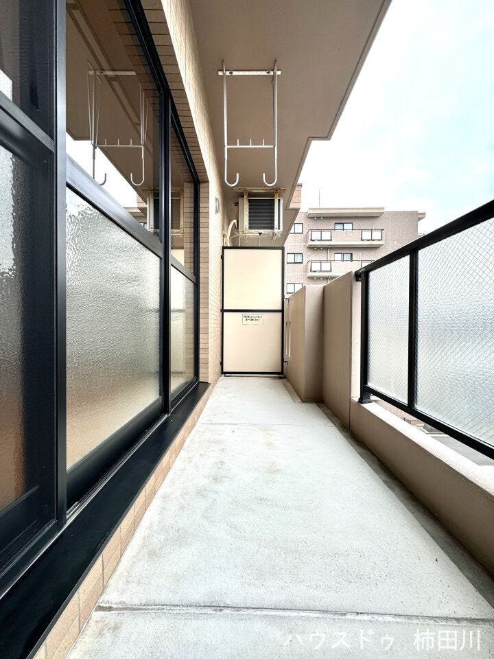 ソレイユノール1号室