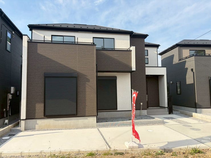 ◇現地見学会開催中◇
平日や仕事終わりの夜でも「今日見てみたい!」そんなときでもOK♪
お電話1本でスタッフがすぐに駆けつけます!