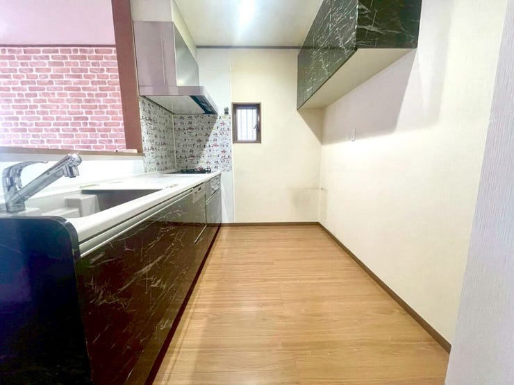 移動がしやすいキッチン動線で、家事の効率がグッとアップ。忙しい時間帯もスムーズです。