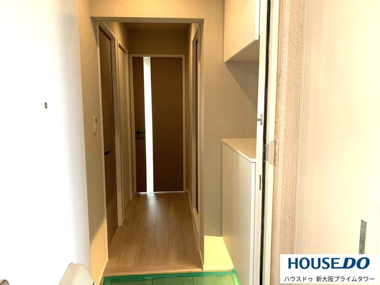 玄関に入ると明るく落ち着いた空間が広がります♪