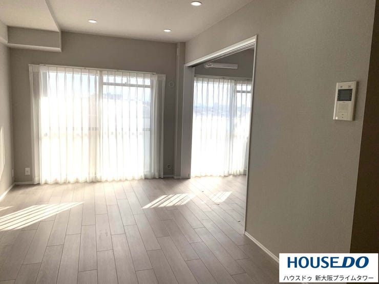 日中は照明なしでも過ごせます♪