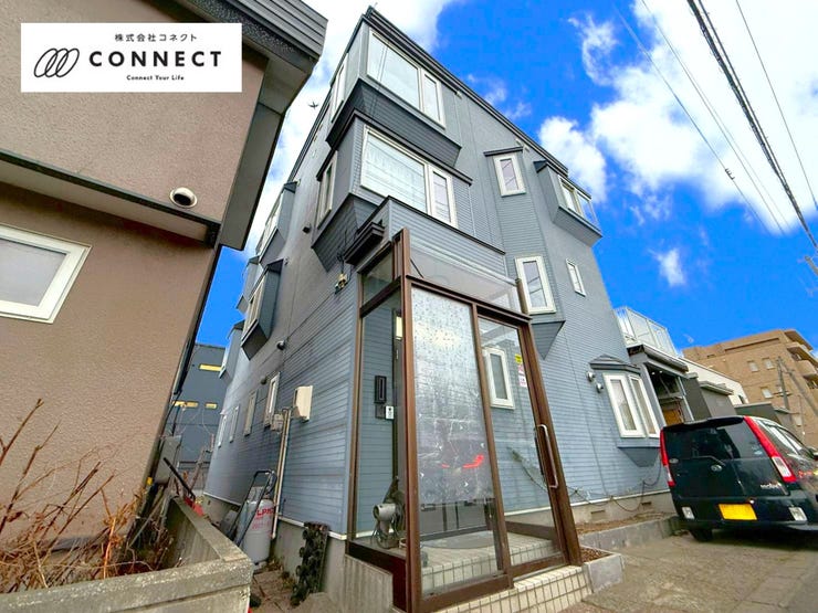 【外観】
元下宿ならではのゆとりある14LDKの大空間。各部屋が充実しており、大家族はもちろん、社員寮・会社事務所など多様な使い方ができる魅力的な物件です。広さを活かした自由な暮らしを実現できます♪