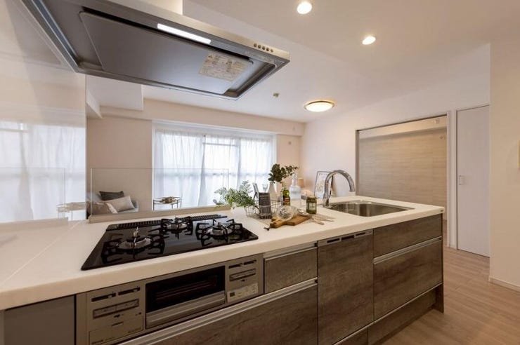 食洗機&広々シンク&三口コンロが完備された今流行りのフラット対面キッチン!!