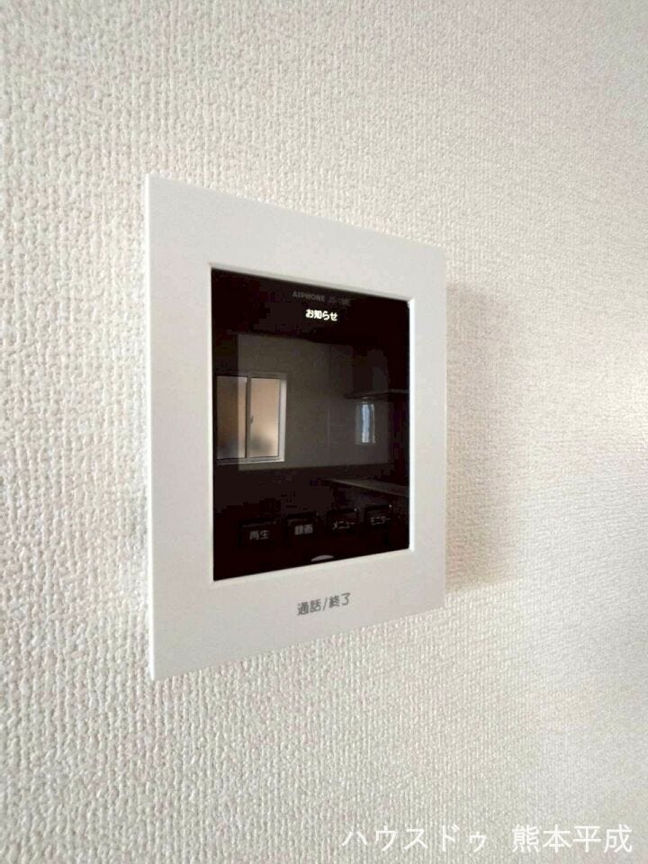 TVモニタ付インターホンで夜間でも安心です