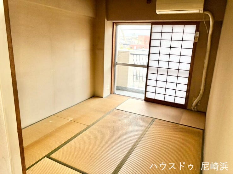 ■和室 約6帖 押入収納ございます♪