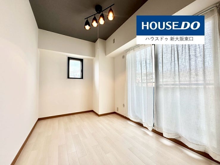 間接照明で落ち着いた雰囲気です。