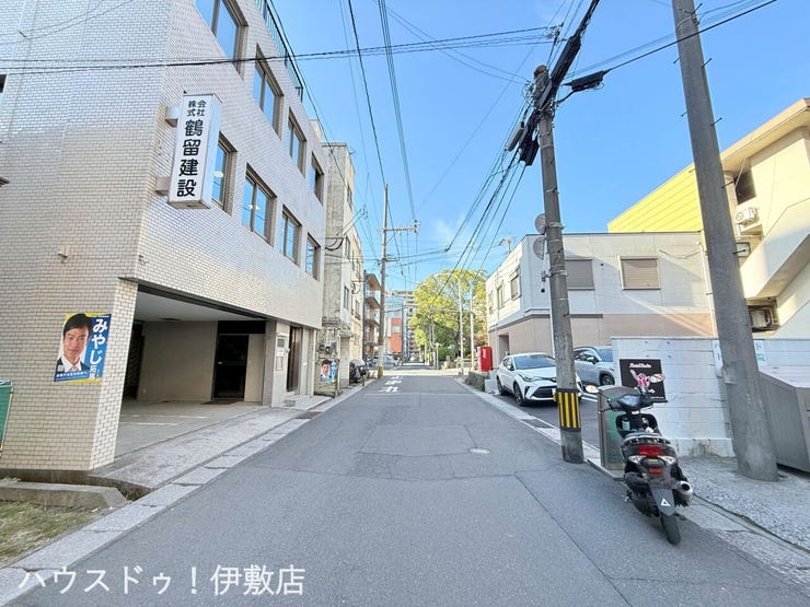【前面道路】
北側前面道路
