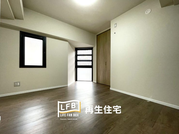 心地よい光が差し込むプライベートルーム。収納付きで、お部屋を広く使えます。