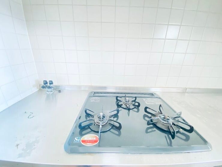 コンロ3口あります♪
忙しい朝にも安心です♪