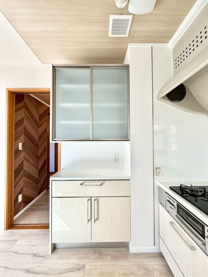 カップボード付きで食器収納◎