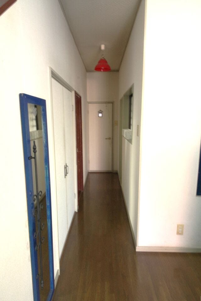 玄関から入って直接お部屋が見えないので、来客時にも安心です!