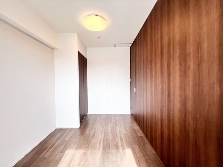 《リビング横4.5帖》テレワーク・子供部屋・家事スペースなどにお使い頂けます◎