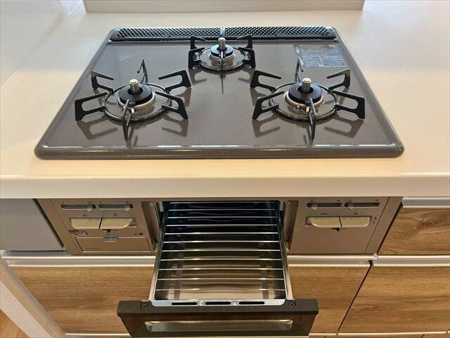 三口コンロ&グリル
(2026年2月12日 撮影)