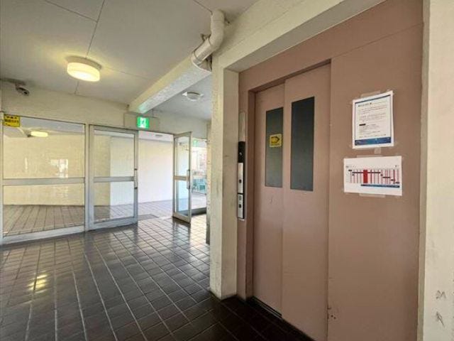 西側のエレベーター
(2026年2月3日 撮影)