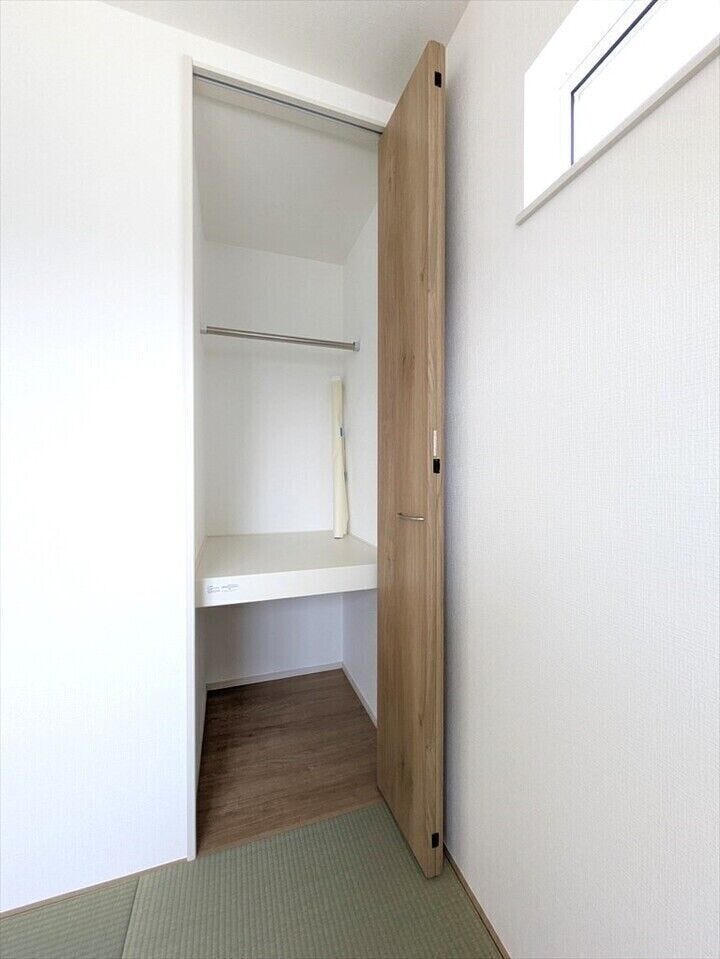 【同社施工例】和室には あると便利な押入収納です